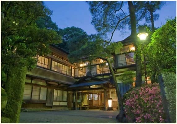 江戸時代から続く老舗旅館・湯河原温泉 源泉上野屋 別館の建物が竣工から100年を迎えます　 ― 当館の当主が館内の歴史案内をいたします ―