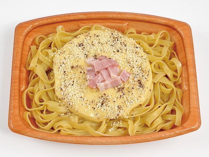 生パスタカルボナーラ