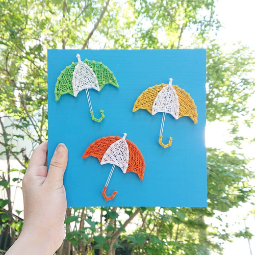 アレンジ例：カラフルな傘で気持ちも晴れやかに