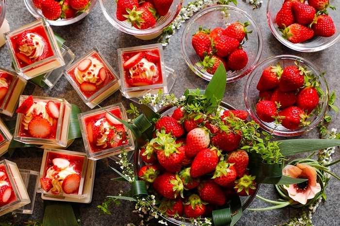 フレッシュいちごの食べ比べ