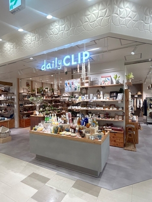 daily CLIP 阪急三番街店