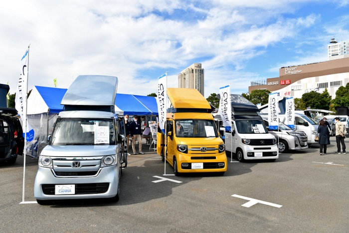 車両展示風景05