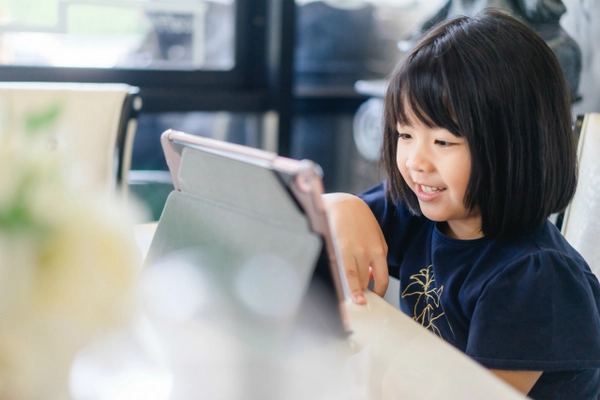 「読み聞かせ教室ブレーメン」が オンラインレッスンを10月17日より開始　 ～親子で過ごす「おうち時間」をもっと豊かに～
