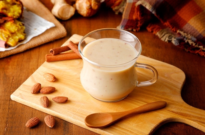 飲む焼きいも!からだ温まるジンジャーアーモンドミルク
