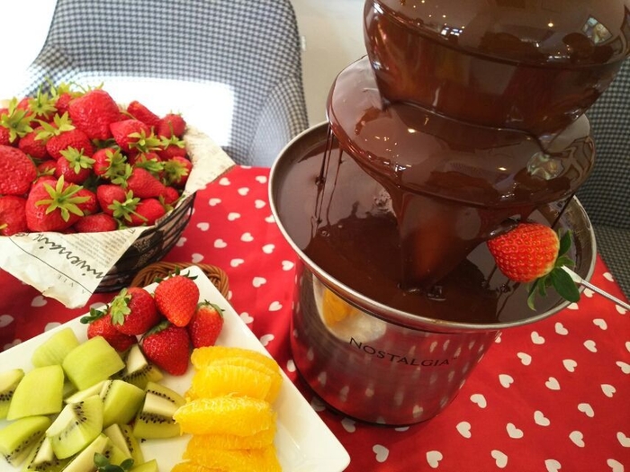 バレンタイン期間限定 チョコフォンデュ
