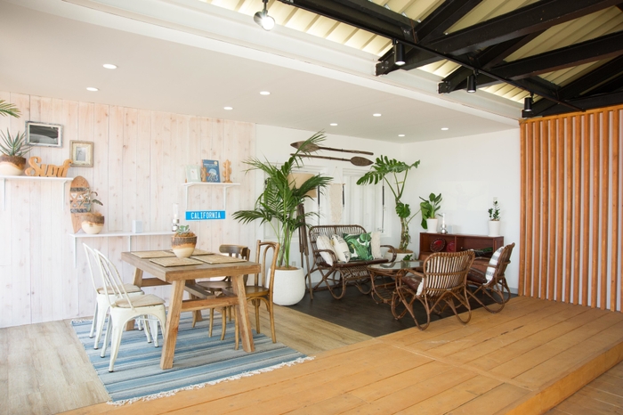 リビング(左:サーフスタイル 右:ボタニカルスタイル)