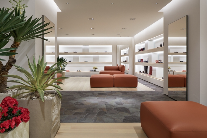 6_bv_ginza2018_006 Nacasa & Partners Inc.