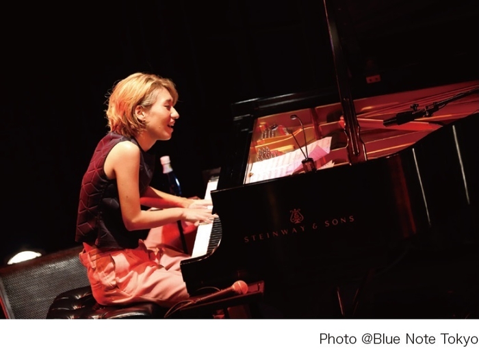 桑原あい/Piano Photo @Blue Note Tokyo