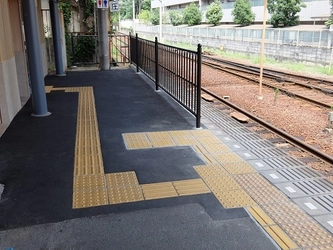 ～ 安全な駅空間を目指して ～ 出町柳駅のホーム転落防止対策を実施しました