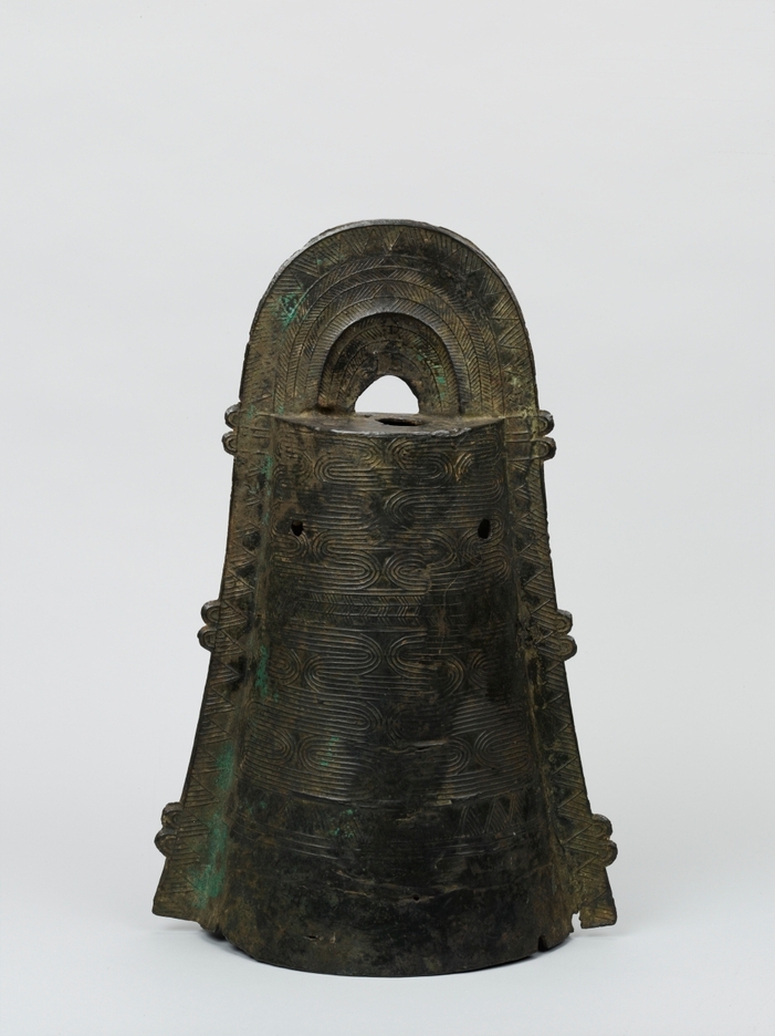 重要文化財 外縁付鈕2式銅鐸 弥生時代(中期)・前2~前1世紀 兵庫県豊岡市気比字溝谷出土 青銅製 東京国立博物館蔵(※貸与予定作品)