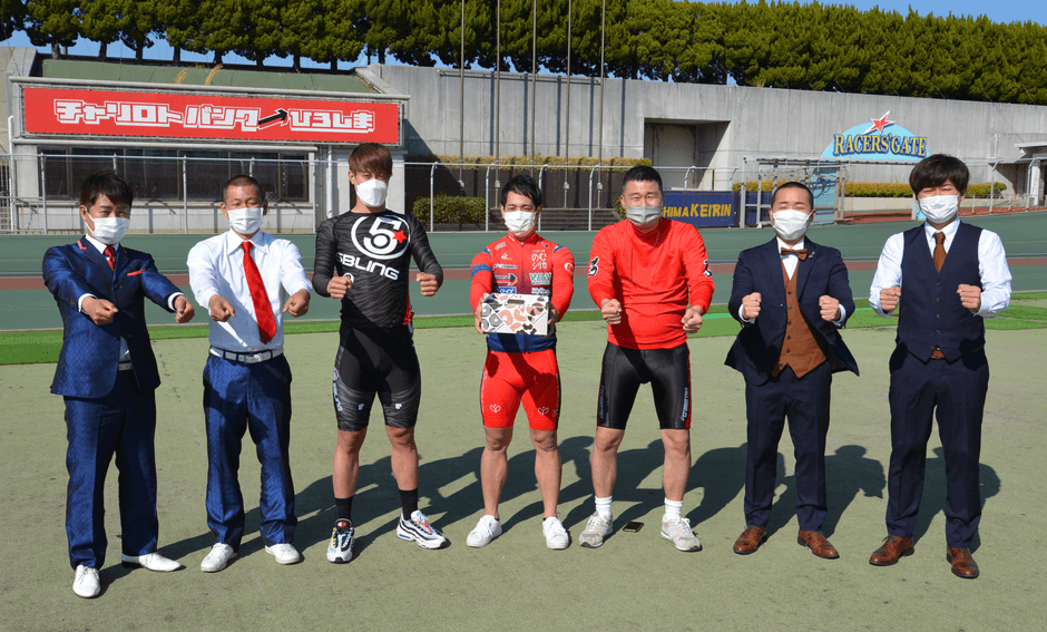 (左から)福田薫・益子卓郎・町田太我選手・松浦悠士選手・中島尚樹・山口提樹・潮圭太