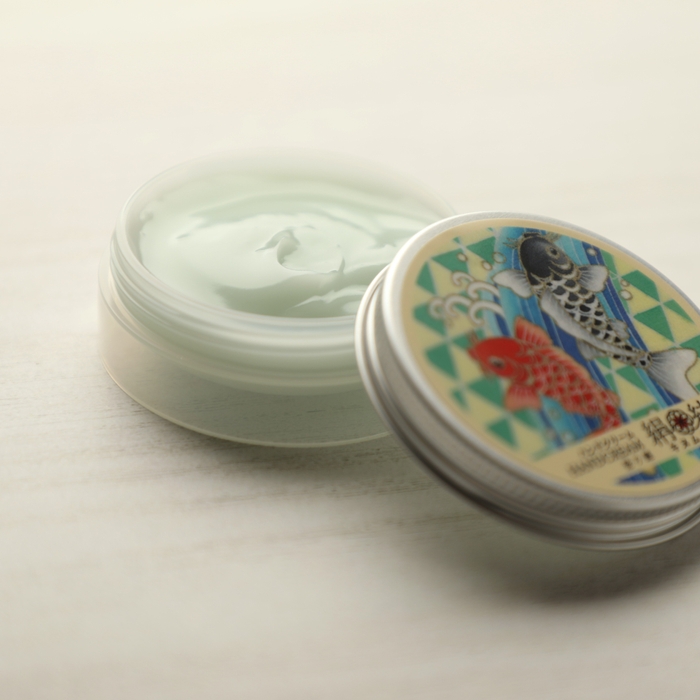 京友禅ハンドクリーム 中身