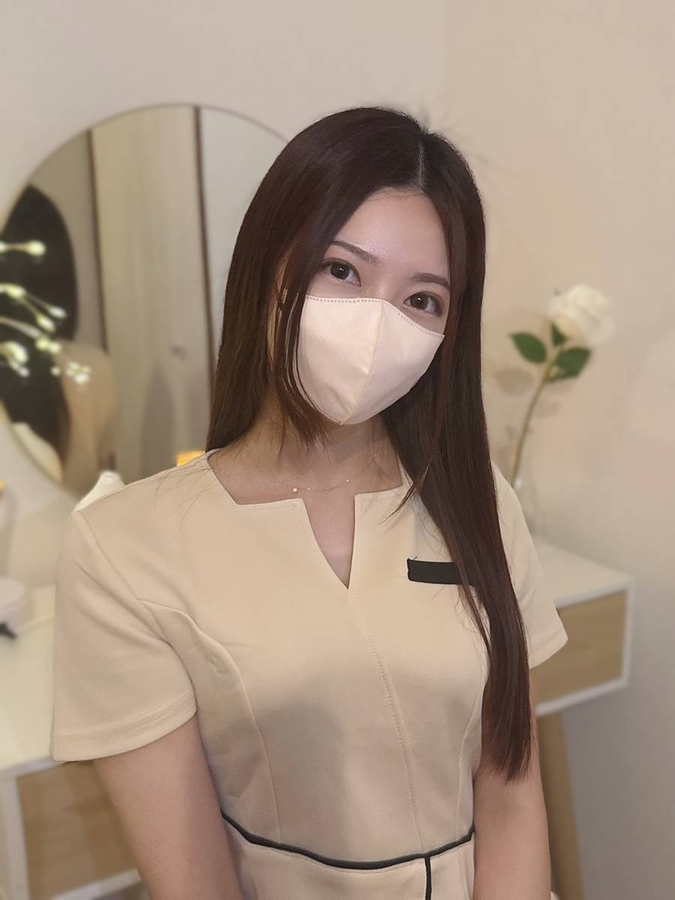 fl Notis六本木店　店長RISA