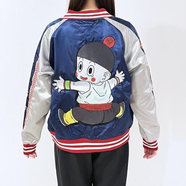 ドラゴンボールの刺繍が至る所にあるコラボスカジャン