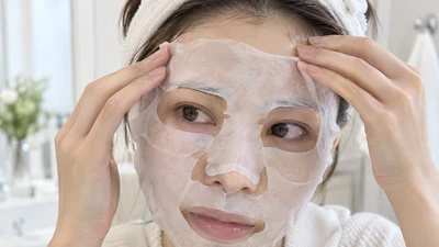 シートマスク、絶妙に届かない「顔のフチ」そのままにしていませんか？