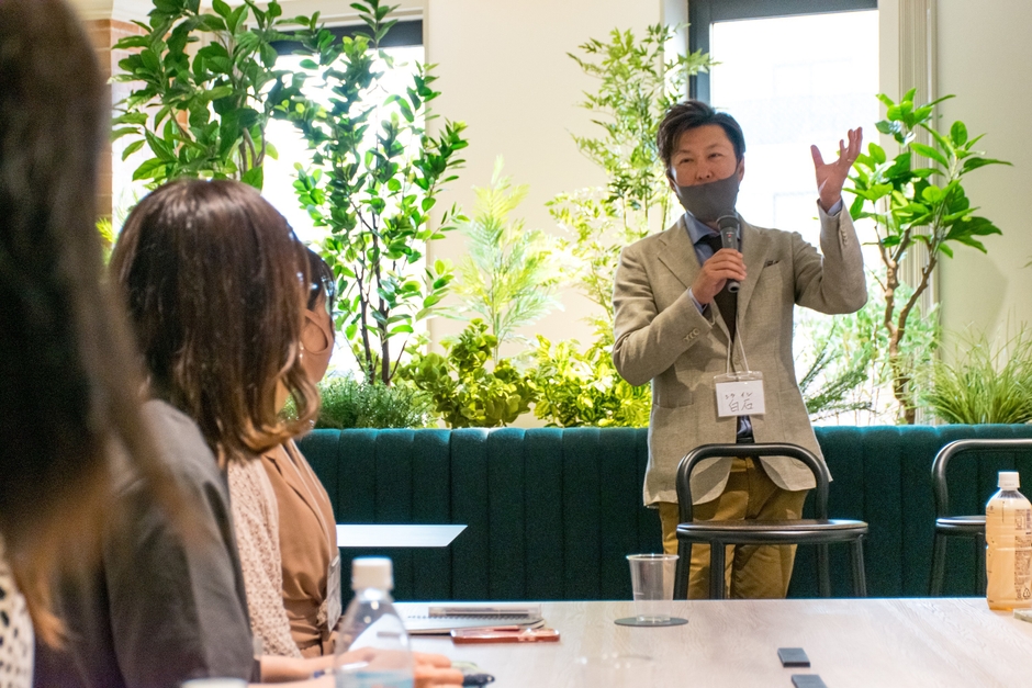 第1回イベント風景 代表 白石のセミナー