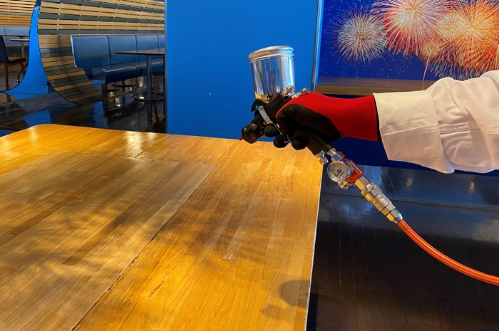 抗菌コーティング作業(イメージ)