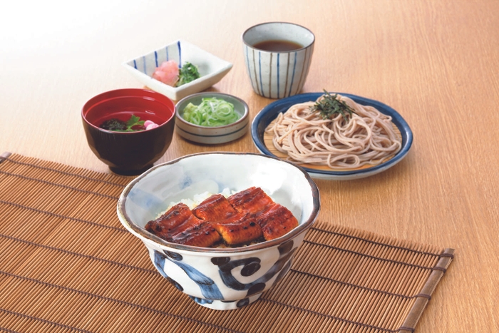 うなぎ（半身）と麺