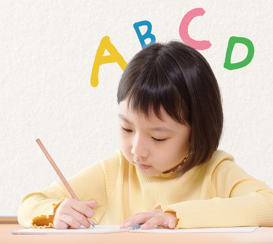 日本人プロ講師による少人数制コース