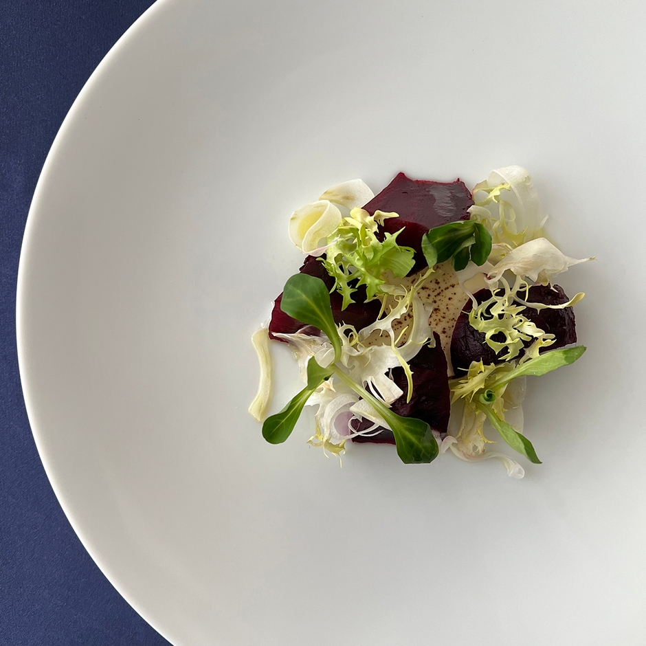 ビーツサラダ/ブシュロンゴートチーズ