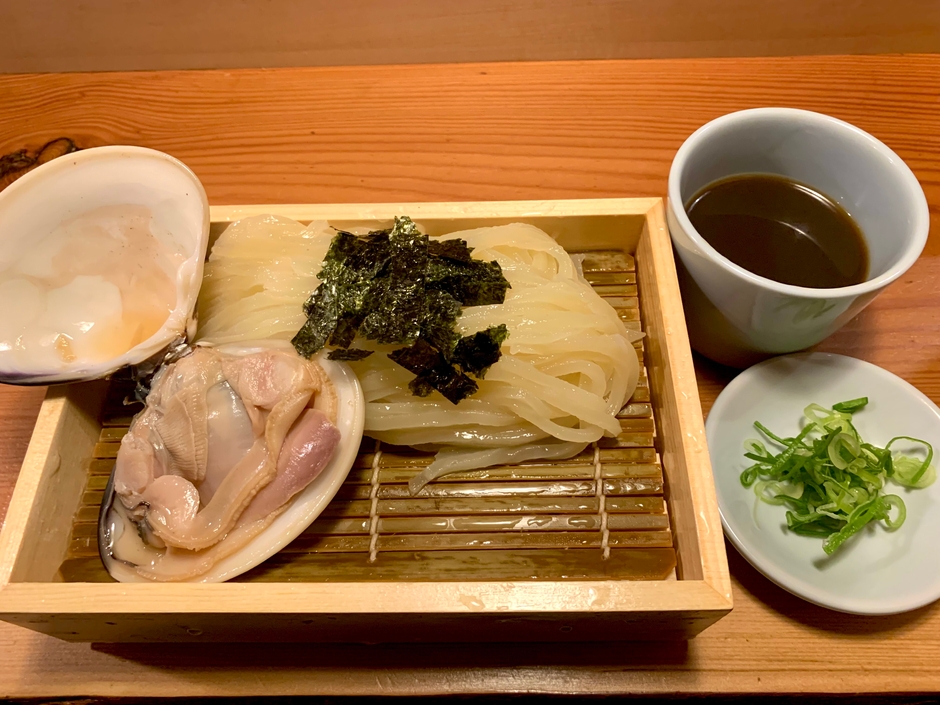 濃厚貝汁つけ麺(汁：温、麺：冷)