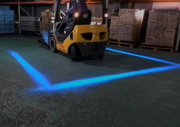 LEDラインライト 照射イメージ(ブルー/3個使用の場合)