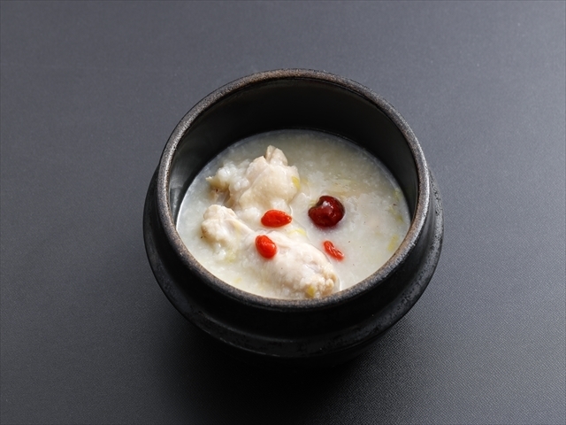 参鶏湯風タッコムタン