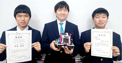 令和6年(2024年)1月開催の地区大会「ロボカップジュニア・ジャパン2024広島ブロック大会」で優勝した生徒たち