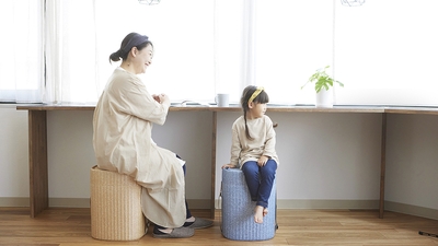 お部屋にフィットする防災スツール SONAIR