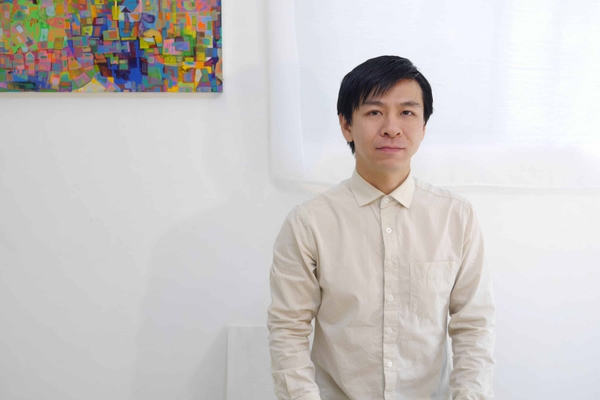 アーティスト 鈴木 泰人氏