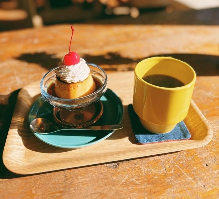 喫茶店プリンとコーヒー