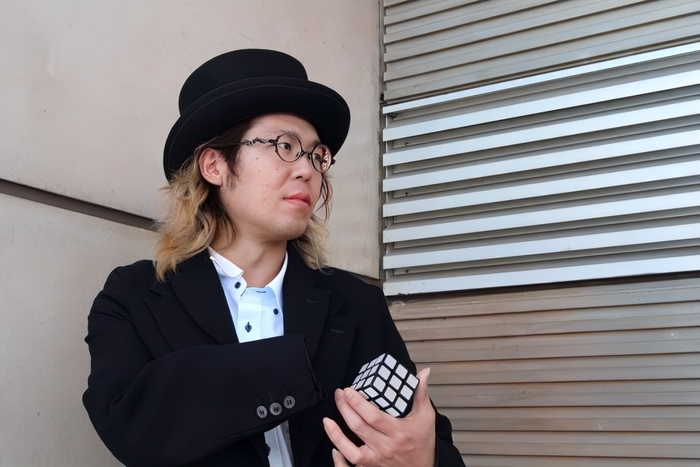 片腕のマジシャンHAKUさん