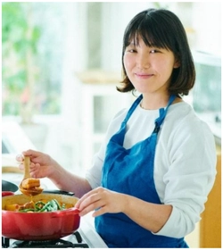 “予約が取れない伝説の家政婦”として 多方面で活躍する タサン志麻（しま）さんの 特別講演会を徳島県で初開催！ 2026年12月6日（日） JRホテルクレメント徳島にて