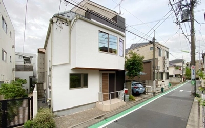 築8年の戸建てをリノベーション！本好き家族の理想を叶えた「暮らしの中心に本がある家」の施工事例を公開