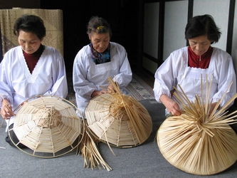 全国シェア9割超！400年以上続く「越中福岡の菅笠」が 国の伝統的工芸品に指定