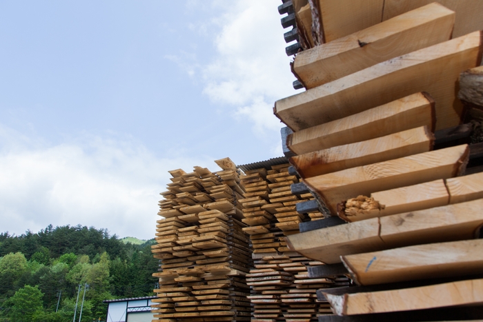 国産材を使ったモノ造り