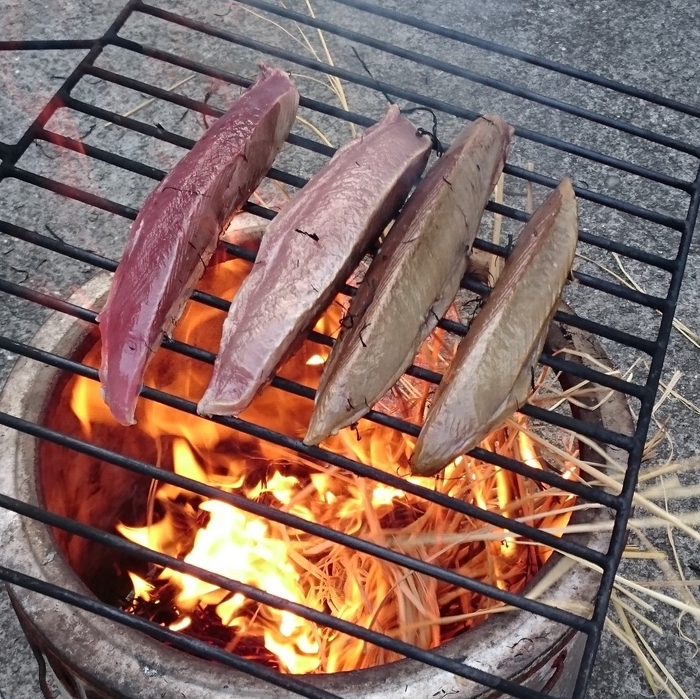 かつおの藁焼きたたき(2)