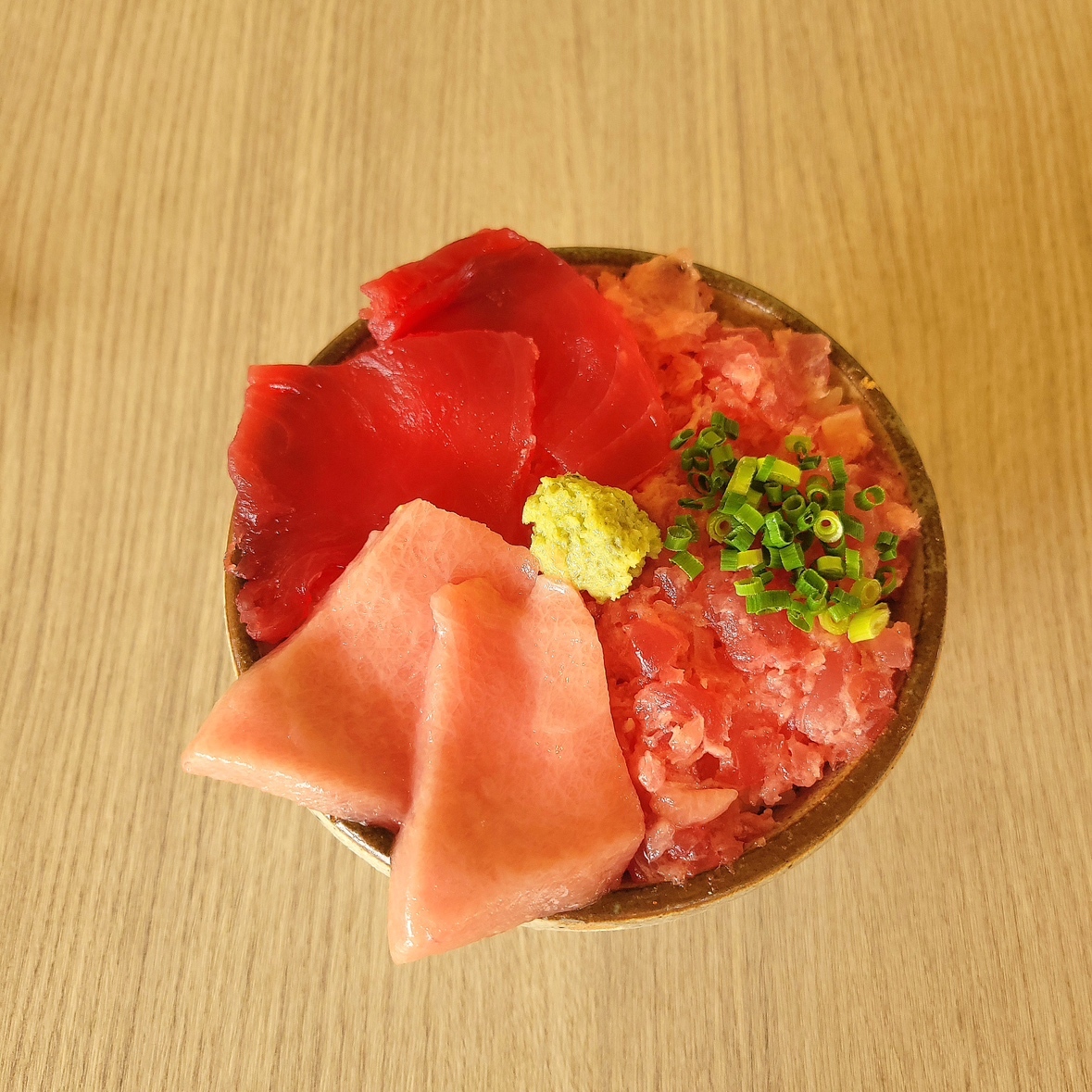 紅白まぐろ3種丼