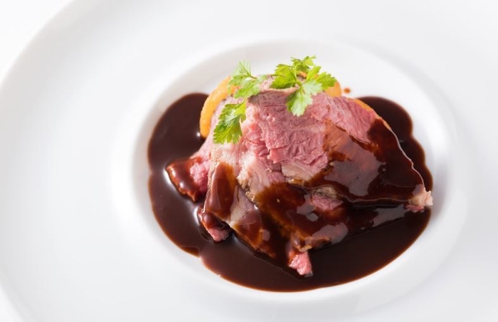 ローストビーフ グレイビー赤ワインソース