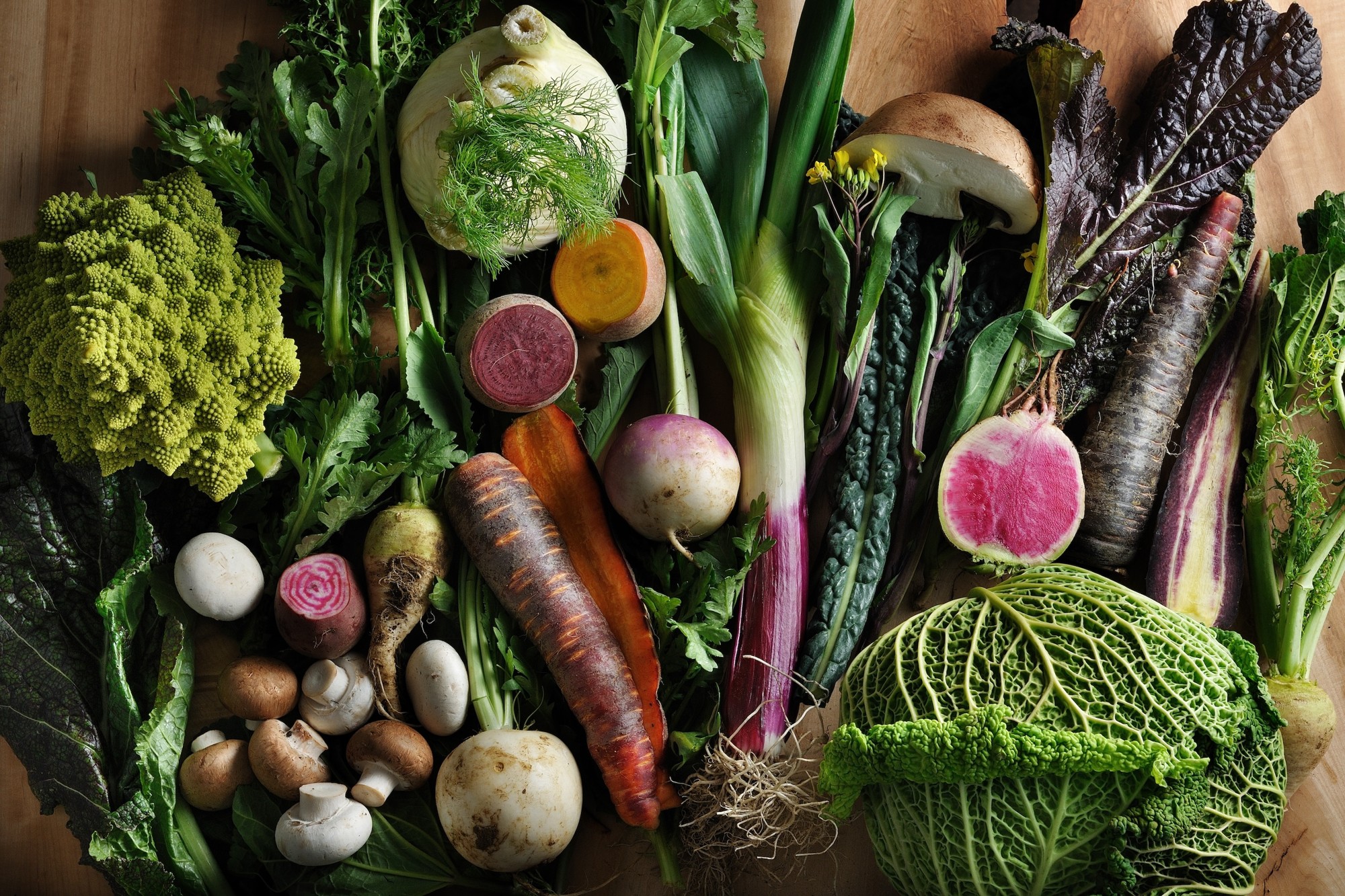 滋賀県初・食の匠に選定されたレストラン「Biwacollage」食材は全国の生産者の元へ足を運び、厳選して仕入れる