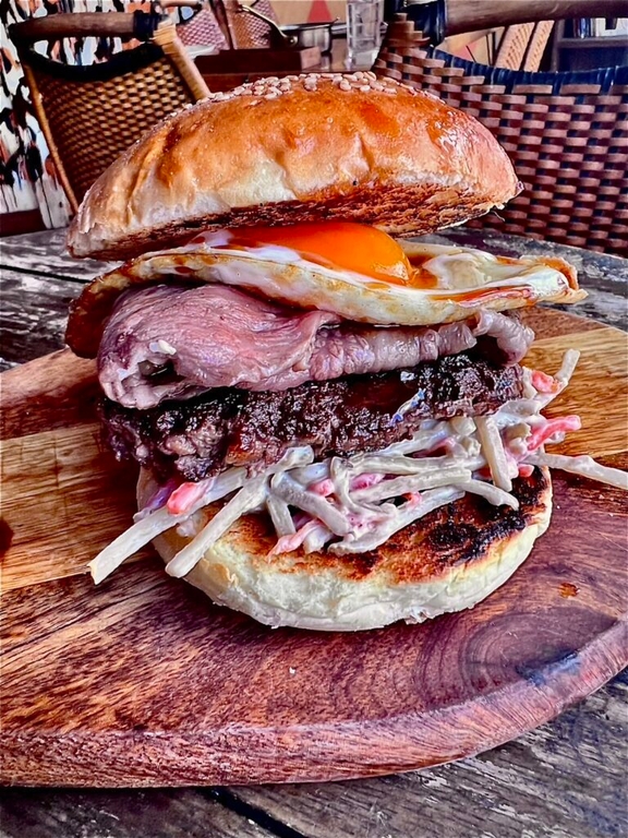 THE BURGER SHOP ハイカロハンバーガー