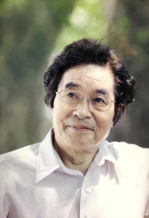 長岡秀星