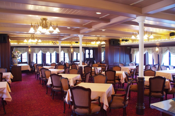 レストラン一例(会場・座席指定不可)