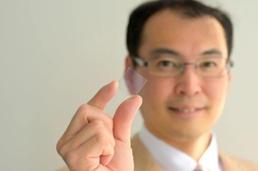 東京工芸大学 工学部 越地福朗教授が 放射効率81.6％、透明性76.7％の ガラス基板の光透過型アンテナを開発 ～ 5G/6G含む幅広い周波数帯に対応 ～