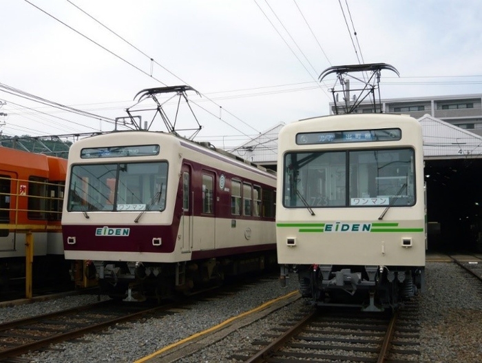 「クリームとマルーン」旧塗装の７２２号車（左）「新緑をイメージした黄緑」塗装の７２３号車（右）