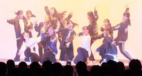 令和4年（2022年）のダンス部ステージ発表の様子