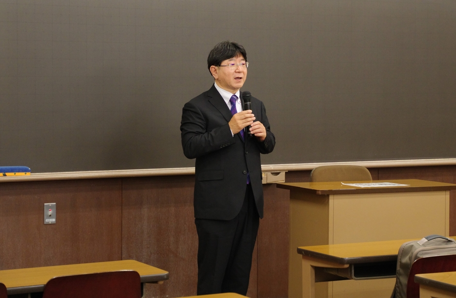 明治学院大学今尾学長による挨拶