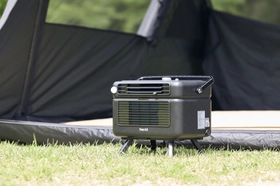 「ハァハァ」が「スースー」に変わる夜 ― 夏のテントに"本物の冷風"が必要だった、愛犬家のリアルな話