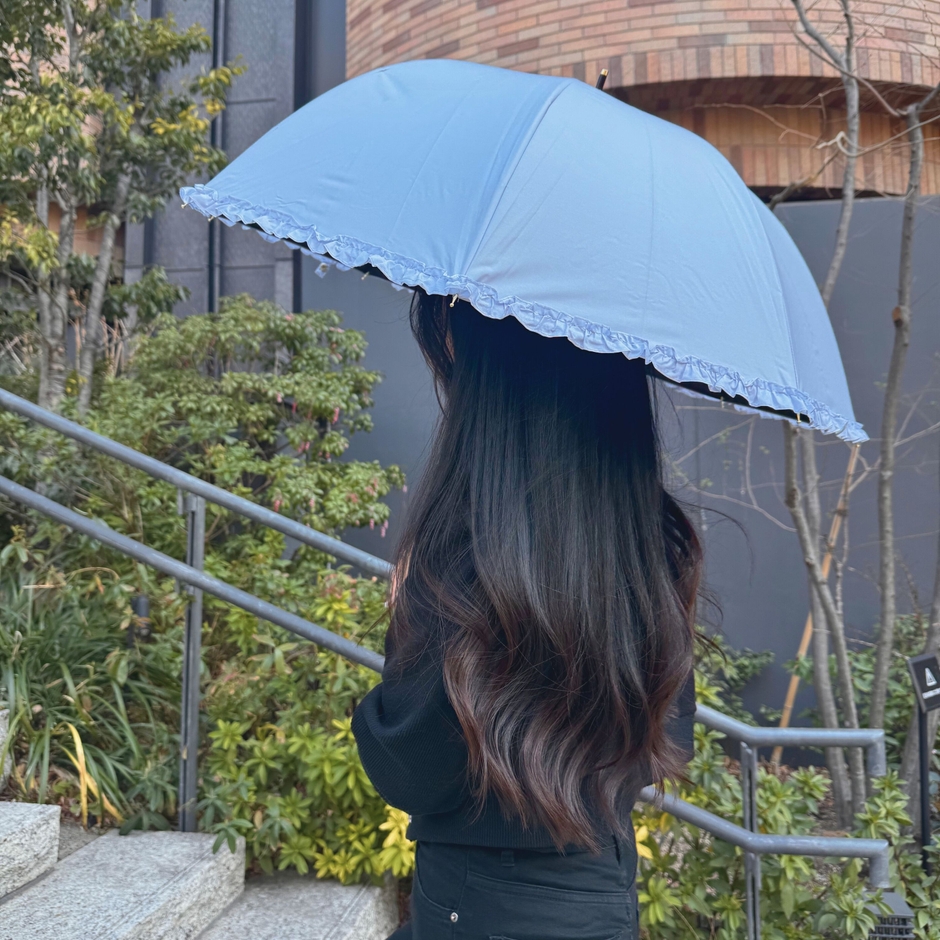 晴雨兼用 遮光率100％傘 フリルドームで可愛さUP