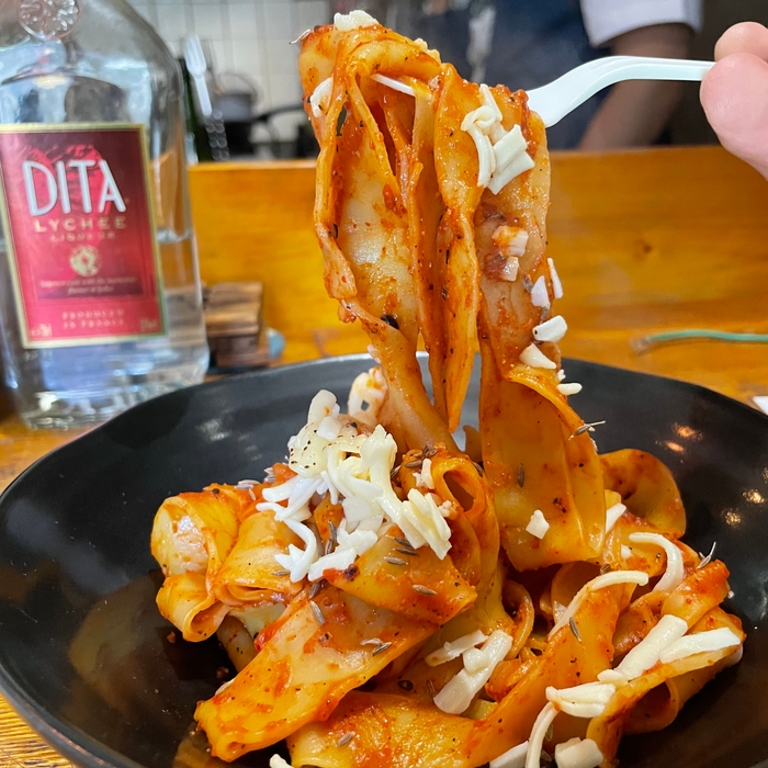 超極幅平打ち生麺